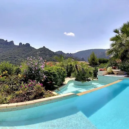 Вилла Magnifique Villa,calme,vue Degagee,piscine,parking,wifi,clim Фрежюс