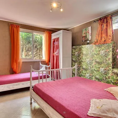 Вилла Magnifique Villa,calme,vue Degagee,piscine,parking,wifi,clim