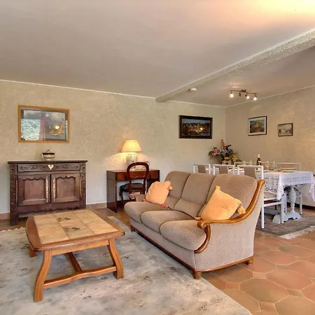 Magnifique Villa,calme,vue Degagee,piscine,parking,wifi,clim Вилла Фрежюс