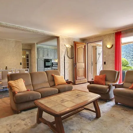 Magnifique Villa,calme,vue Degagee,piscine,parking,wifi,clim Фрежюс