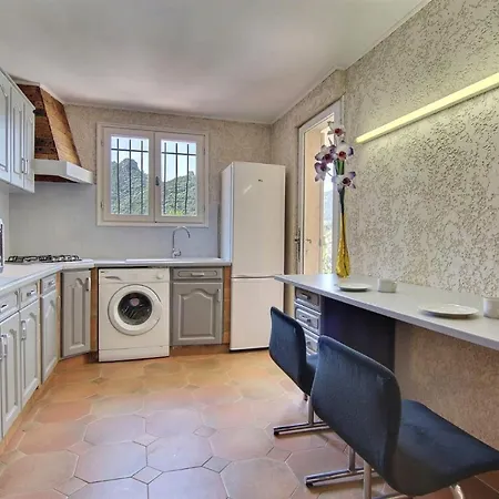 Вилла Magnifique Villa,calme,vue Degagee,piscine,parking,wifi,clim Фрежюс