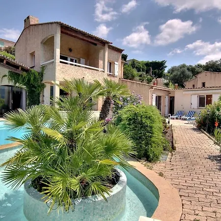 Вилла Magnifique Villa,calme,vue Degagee,piscine,parking,wifi,clim